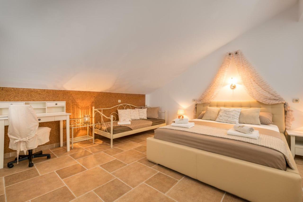 Žrnovnica Holiday Home Harmony מראה חיצוני תמונה